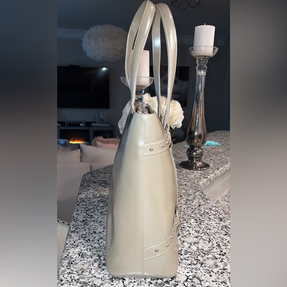 Beijo tan/taupe handbag. - Picture 2 of 8